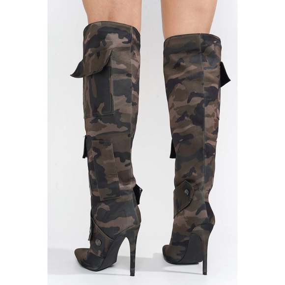 NWT~CAPE ROBBIN VIRDEN - CAMOUFLAGE 5.5 | ALL OFFERS / COUNTEROFFERS WELCOME - Picture 7 of 7